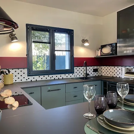 Independant Proche Paris - Chromatic Stella Luxe, Calme Et Volupte Орли