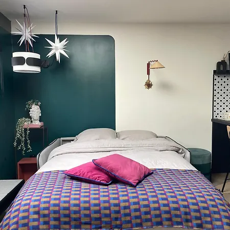 Independant Proche Paris - Chromatic Stella Luxe, Calme Et Volupte * オルリー